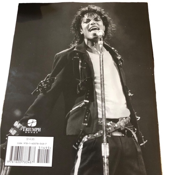 Michael Jackson King Of Pop Tribute To An American Icon Lot 2 Soft Cover Books - Picture 3 of 15